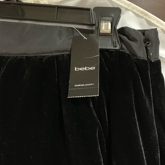 Bebe High Liw skirt - Picture 2 of 4